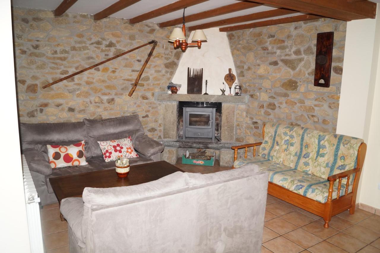 Casa Rural Leonor San Ciprian  Екстер'єр фото